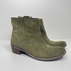 Lucky Brand Women’s 7 Olive Green Suede Ankle Pull On Heeled Booties Cowgirl